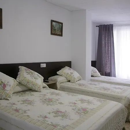 Guest house Playa Sol Costa Brava 2*